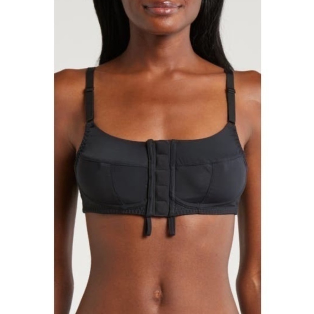 Liberare Everyday Easy-On Wireless Front Close Adaptive Bra Size 38B